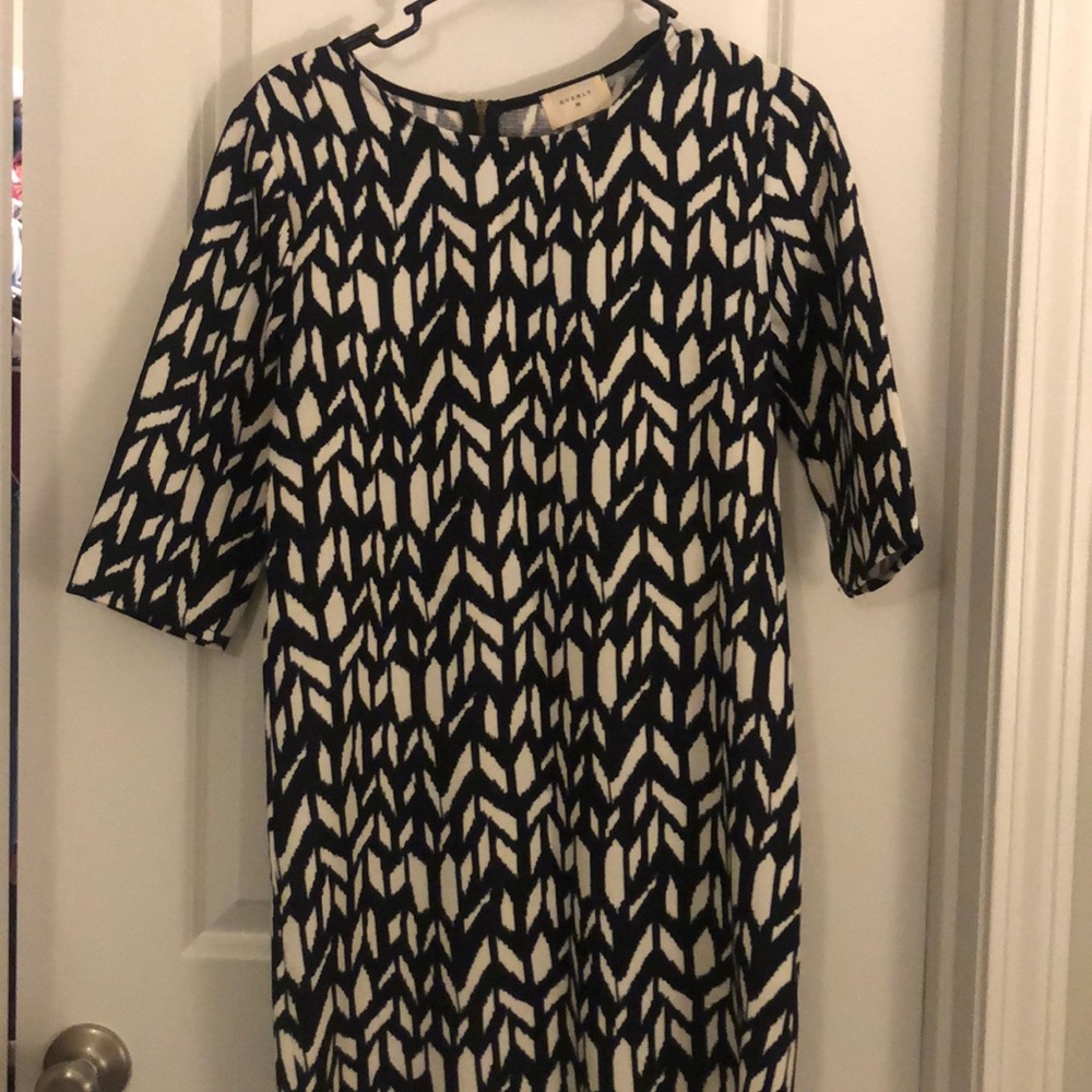 Everly printed dress, small. Navy and white